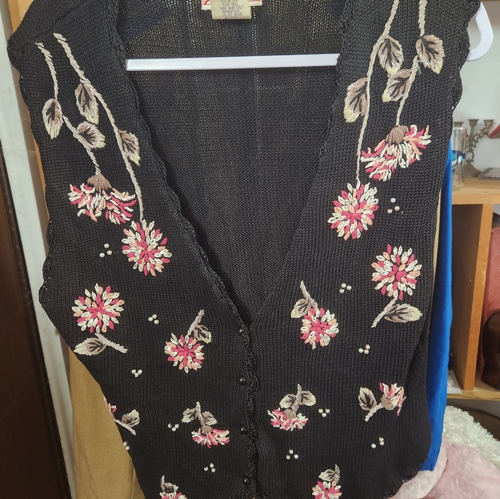Vintage G.W. Division of Graff Sweater Vest with Embroidery and pearls Size M